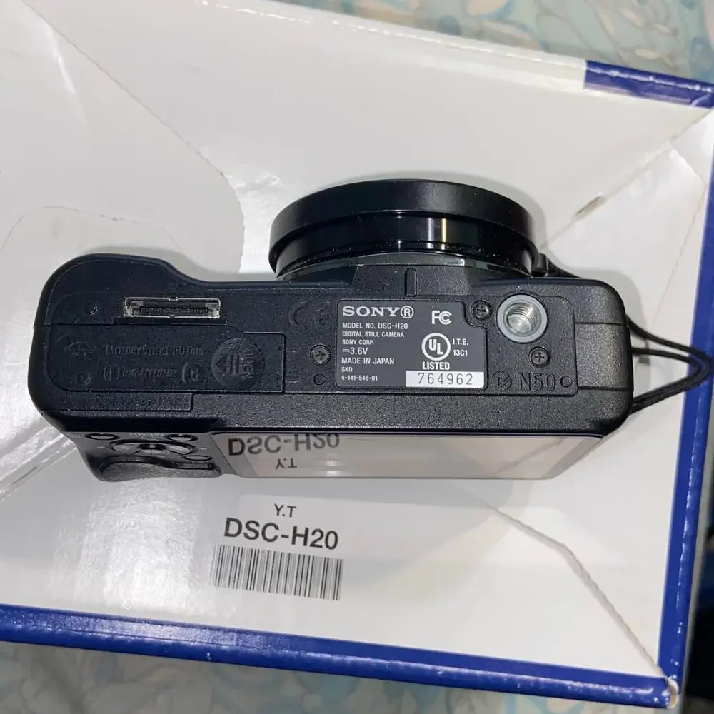 Sony Cyber Shot DSC H20 10.1 MP Digital Camera Battery Cord Manual Disc Ppwk